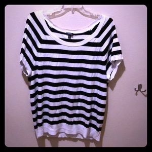 Torrid Size 3 Striped Short Sleeve Top